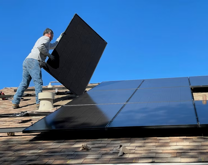 SolarPlex - Hochwertige PV-Module, Wechselrichter und Speicher